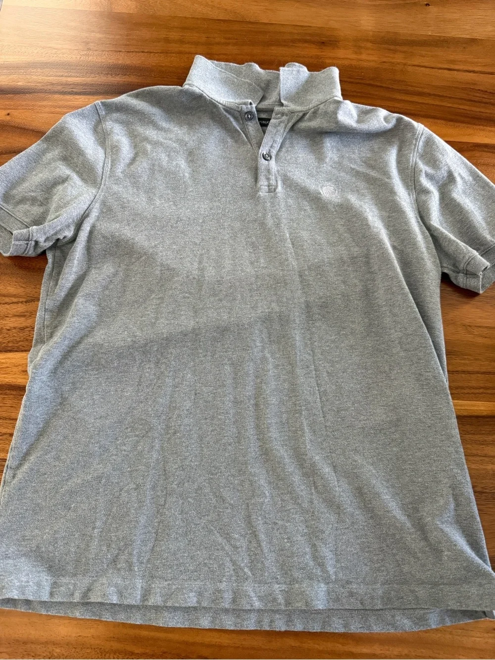 Banana Republic Light Gray Polo Shirt - Short Sleeve Men’s Polo